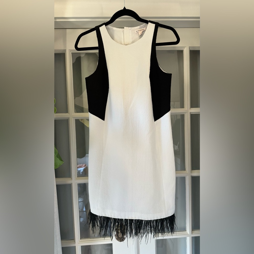Club Monaco mini dress - size 00